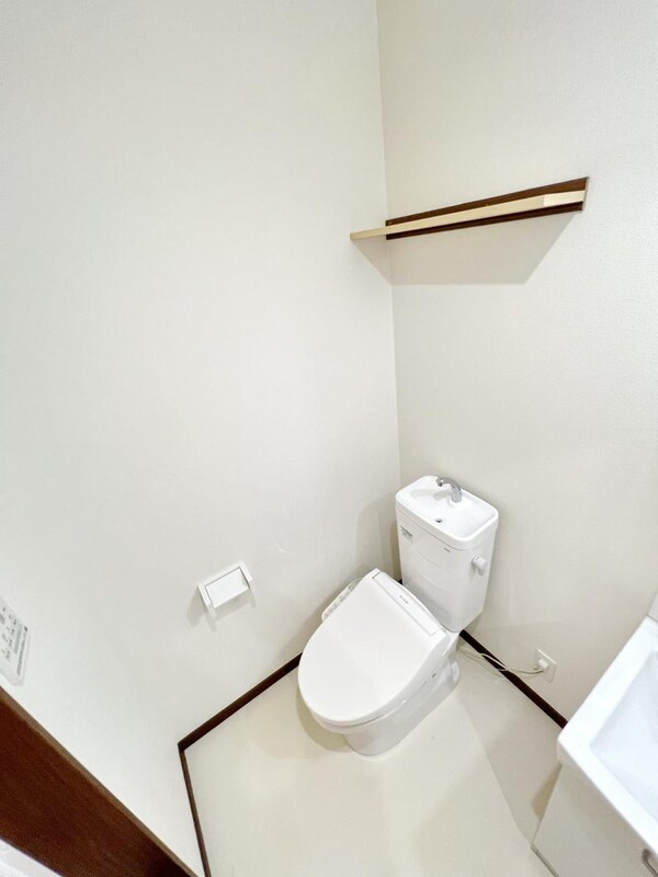 トイレ(トイレ)