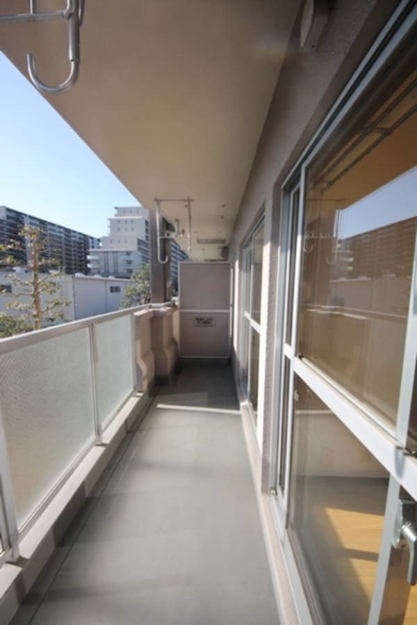 バルコニー(★見学希望等はタウンハウジング中央林間店までお気軽に♪★)