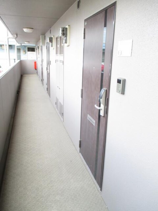 エントランス(★共用の廊下です★)