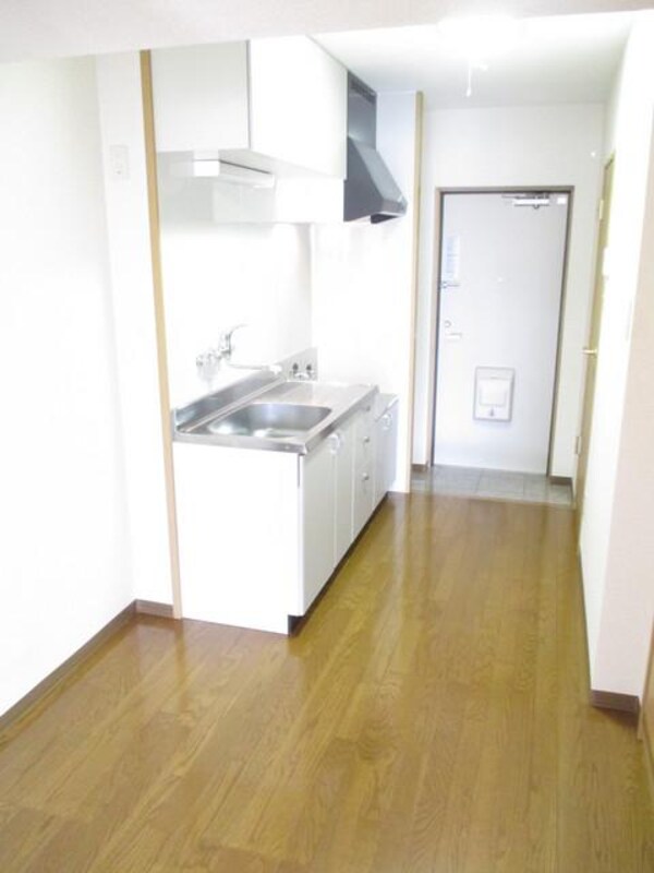 その他室内・内装(★洋室から見た廊下です★)