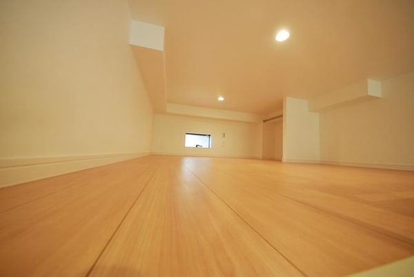 寝室(★　寝室にも使えるロフト　★)