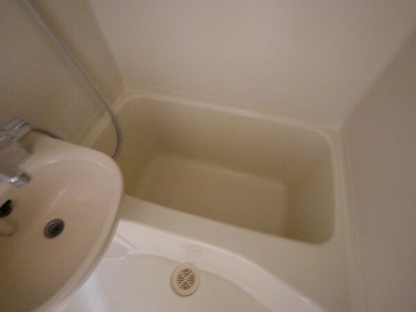 バス／シャワールーム等(★浴槽です★)