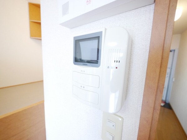 設備(★モニタ付インターホンでの応対になります★)