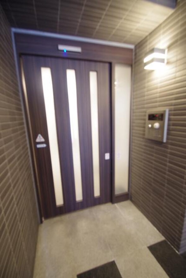 エントランス(★安心のオートロック★)