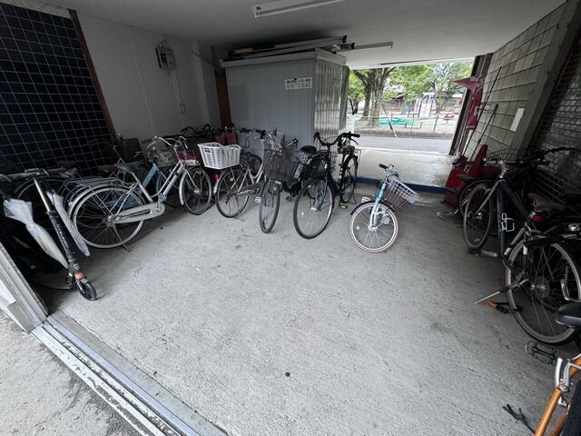 物件内観写真17　(駐車場)