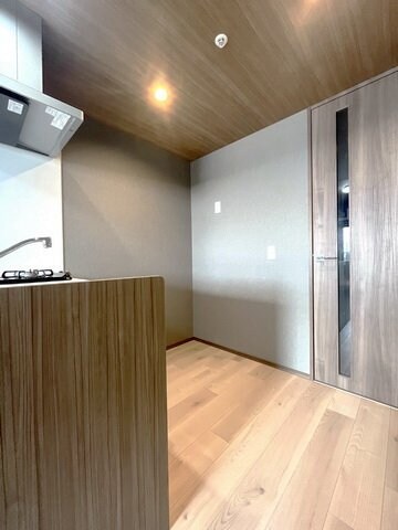 物件内観写真25　(リビング/居室)