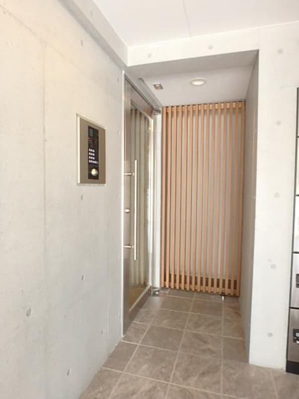 エントランス(オートロック部分)