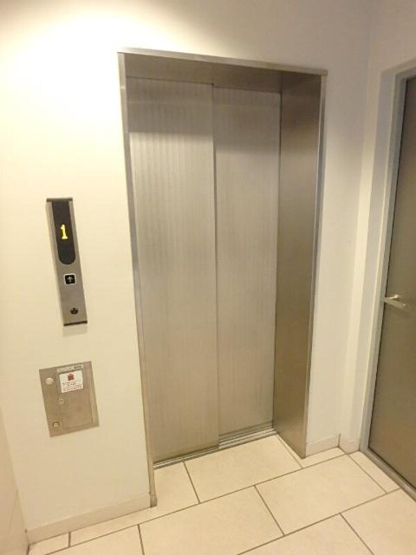 設備(エレベーター)