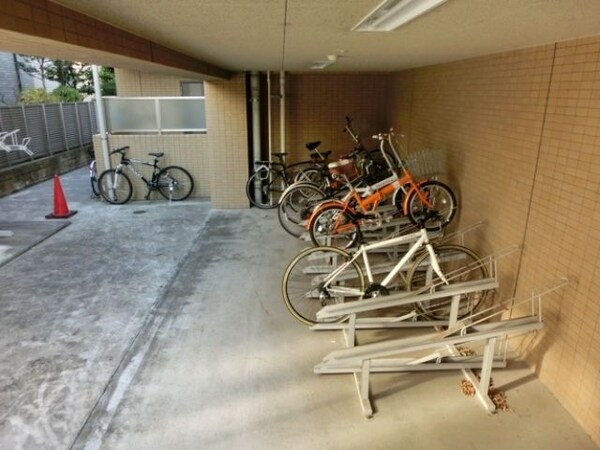 駐車場(駐輪場)