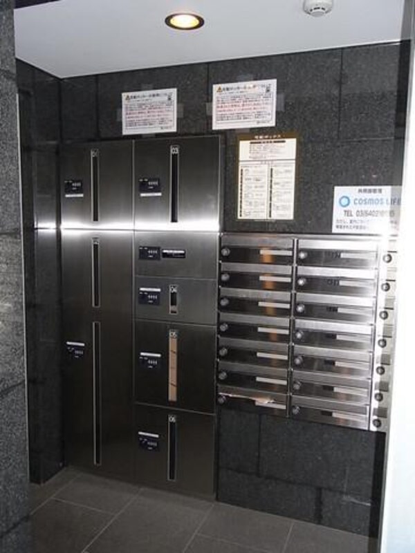 ロビー(宅配ボックス)