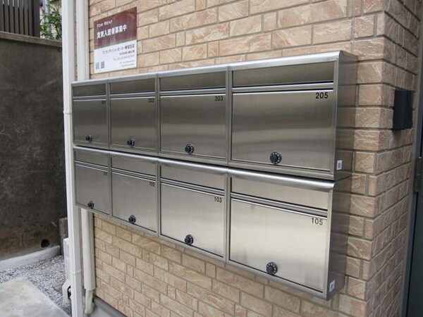 エントランス(mailｂｏｘ)