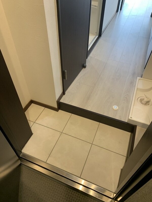 玄関(お部屋探しはタウンハウジングへ♪)