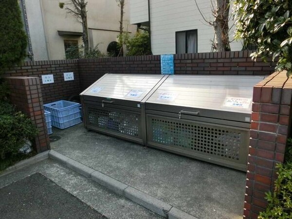 設備(ゴミ置場)