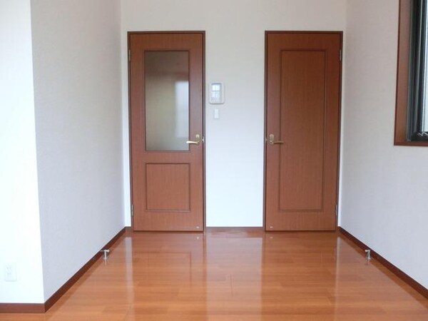 その他室内・内装(２面採光の明るいお部屋です)
