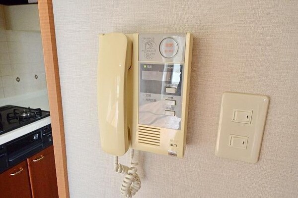 セキュリティ(★安心のオートロック連動モニタ付きドアホンです★)