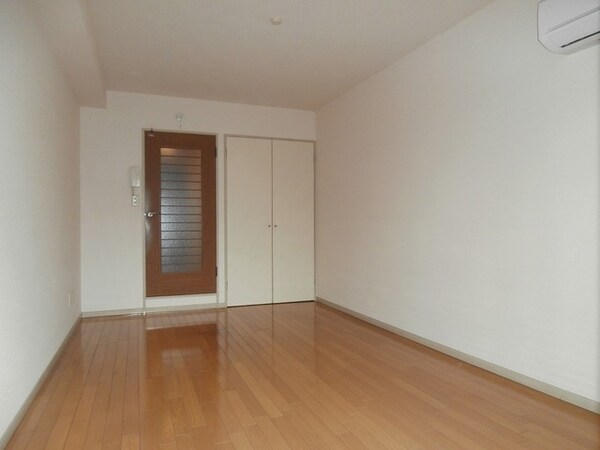 その他室内・内装(南向きの明るいお部屋です。)