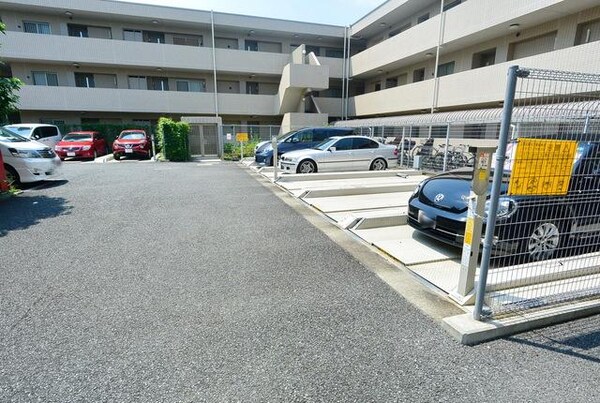 駐車場(★敷地内駐車場スペースです★)