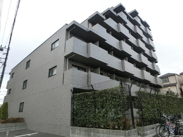 外観(閑静な住宅街にあります)