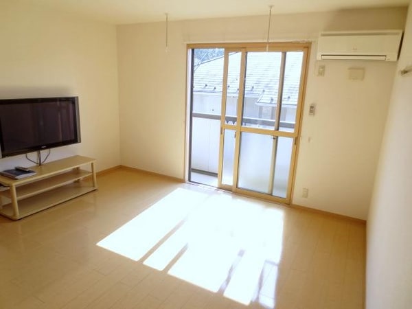 リビング・居室(★お部屋には備え付けテレビ★)