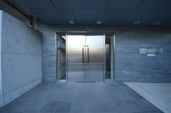 ロビー(★重厚感のある佇まい★)