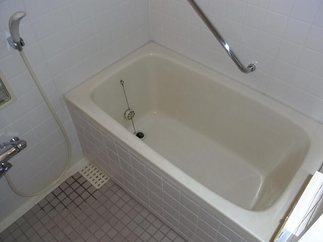 物件内観写真8　(追焚機能付きバス)