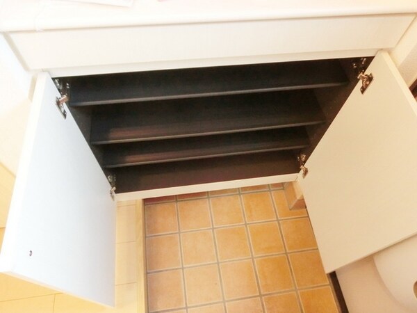 設備(★シューズボックスもあるので靴の収納もばっちりですね★)