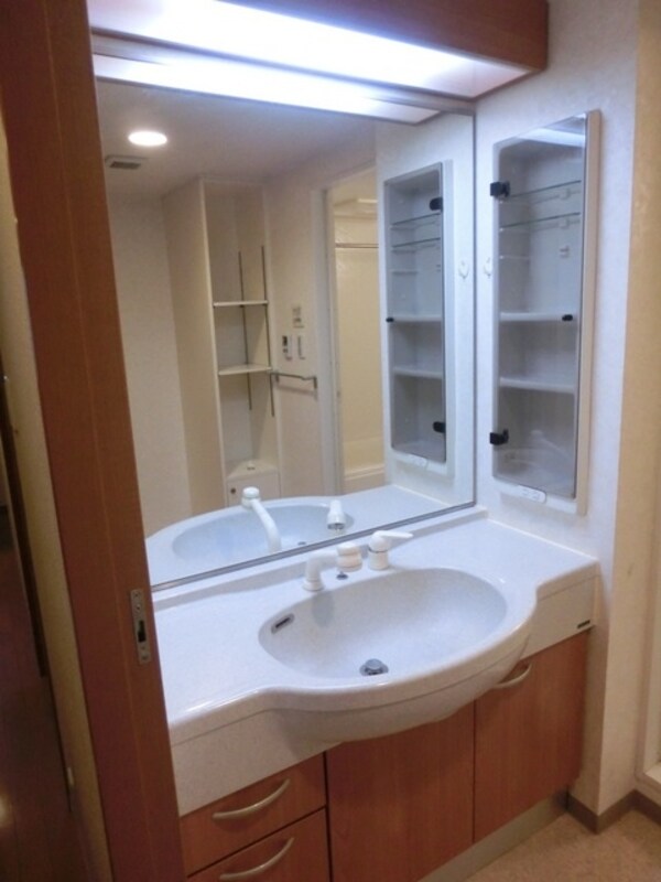 洗面(独立洗面台付きです★)