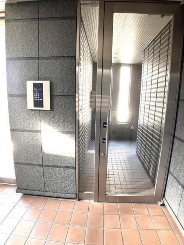 エントランス(エントランス)