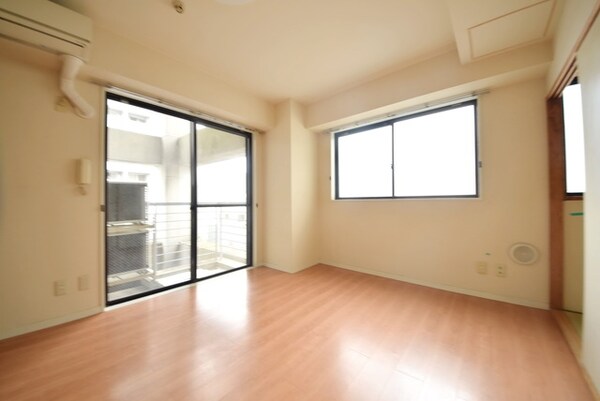 リビング・居室(★日当たりの良いリビングです★)