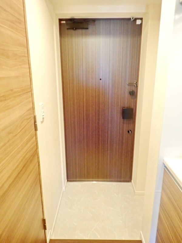 玄関(同施工会社参考写真)