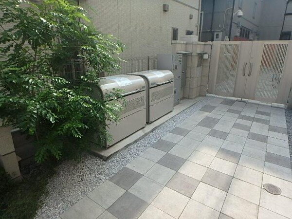 共有部分(ごみ置き場)