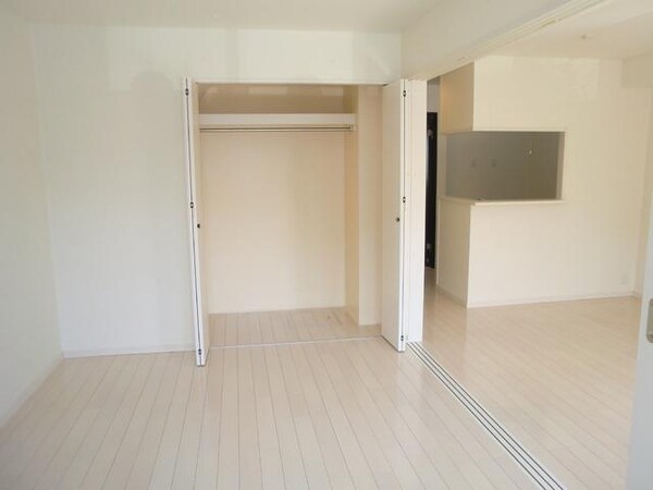 設備(★収納はクローゼットタイプです★)