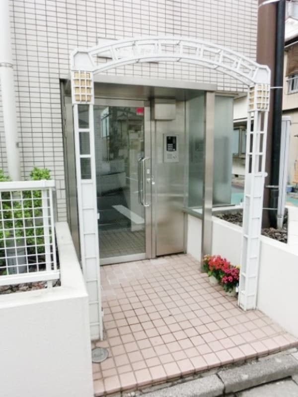 エントランス(エントランス)