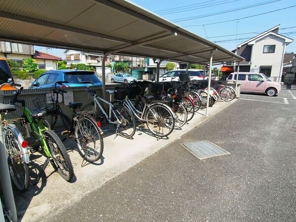 共有部分(♪屋根付き駐輪場！♪)