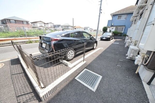 駐車場(♪敷地内駐車場♪)