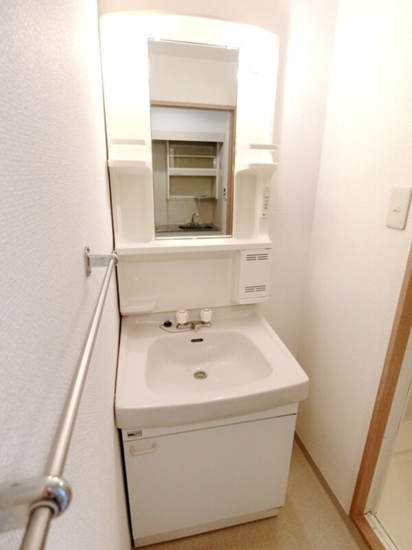 洗面(☆照明付きの洗面台☆)