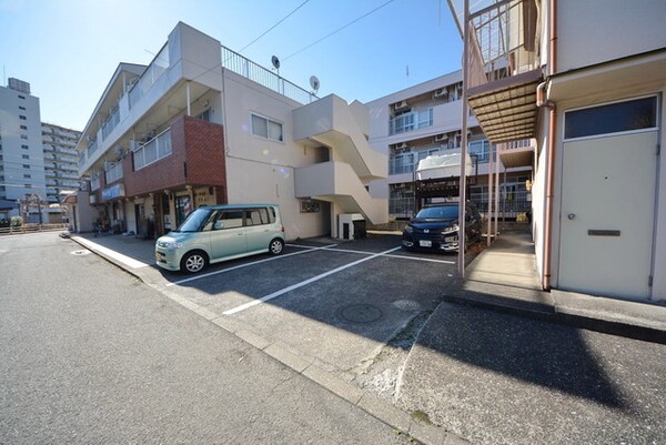 駐車場(☆駐車場☆)