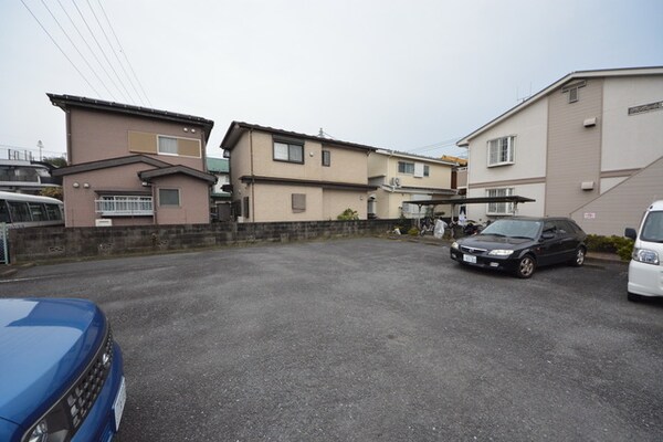 駐車場(駐車場)