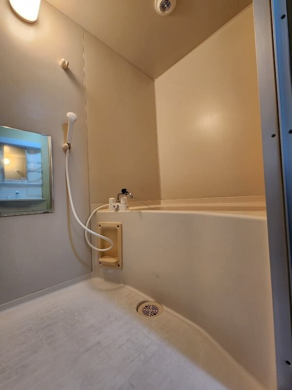 バス／シャワールーム等(バス／シャワールーム等)