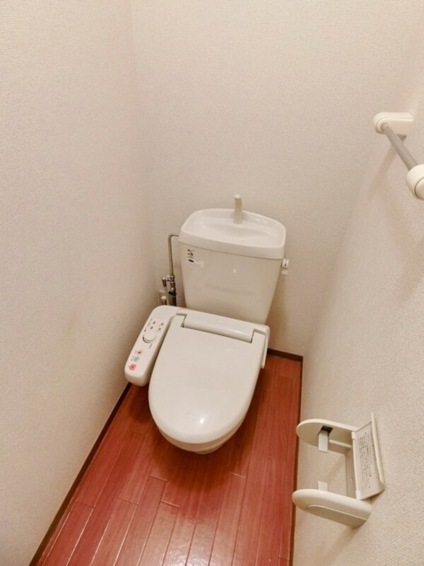 トイレ(☆ウォシュレット完備☆)
