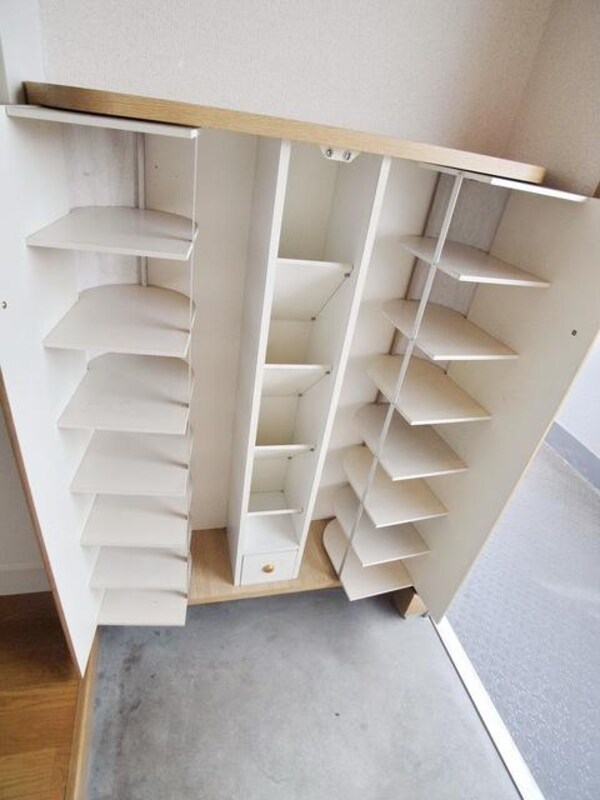 設備(♪たっぷり入るシューズＢＯＸ♪)