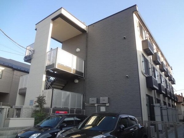 外観(☆晴れた日には気持ち良い日差しが入ってきます☆)