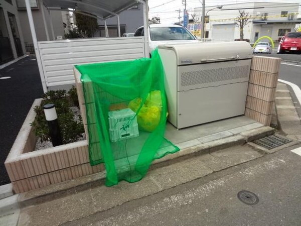 共有部分(ゴミ置き場)