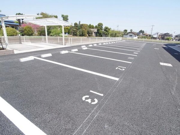 駐車場(車種を選ばない平置き駐車場)