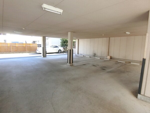 駐車場(外観・共有部分)