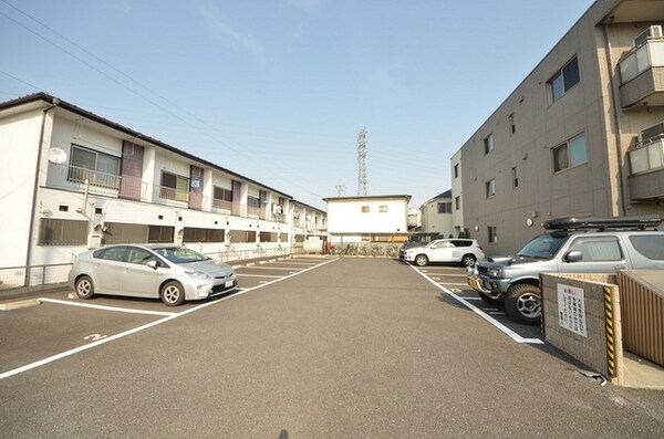 駐車場(☆敷地内駐車場・バイク置場有（有料）☆)