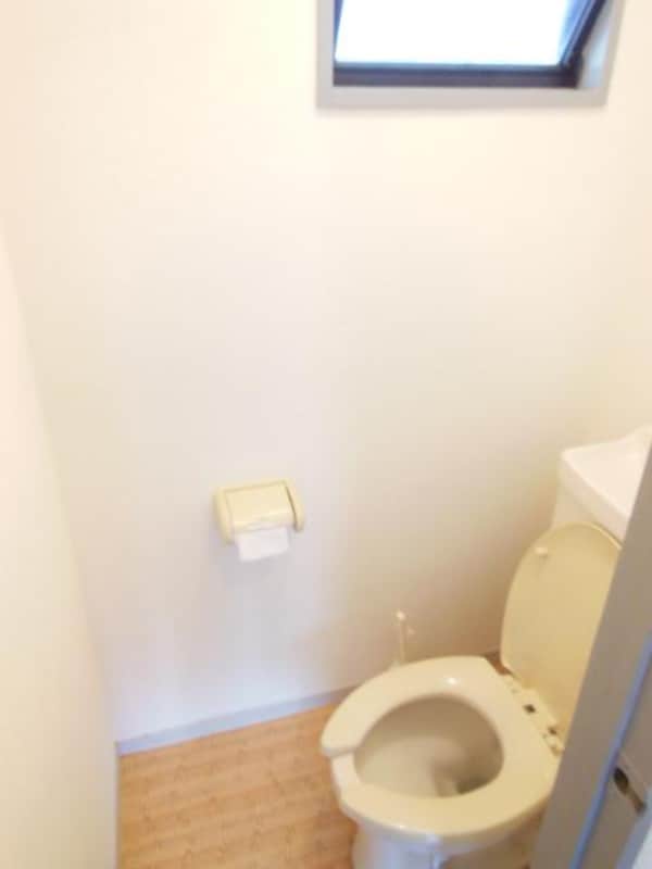 トイレ(♪トイレも大切な空間です♪)
