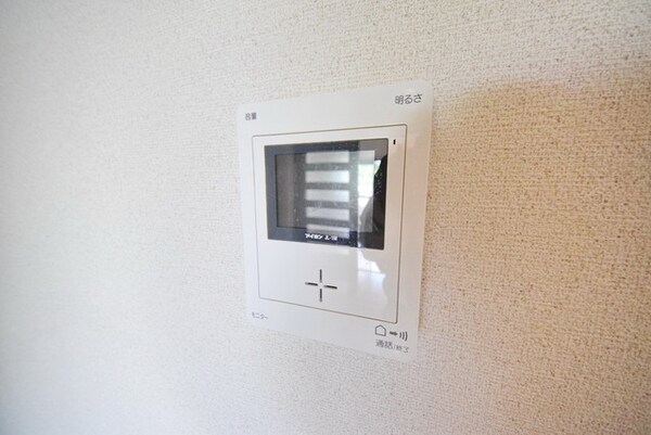 セキュリティ(突然の来客時にモニターで事前に確認♪)