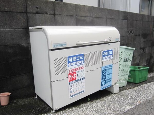 共有部分(♪ゴミ出しはルールとマナーを守りましょう♪)