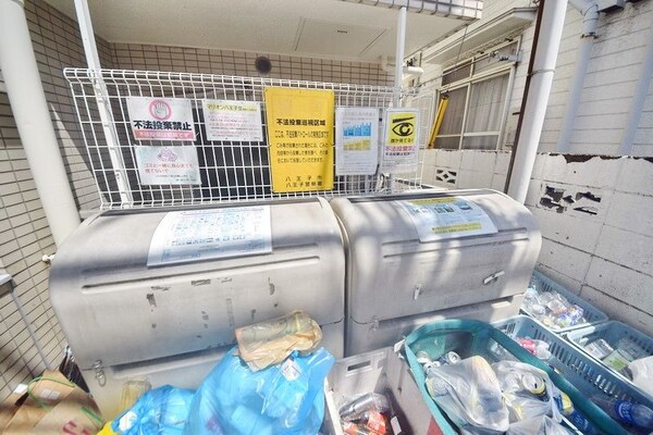 共有部分(敷地内ゴミ置き場)